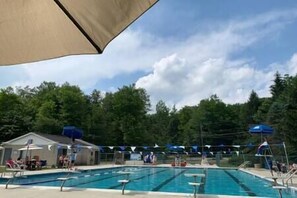 Pool - Casa Vines (DrPocono Lake)