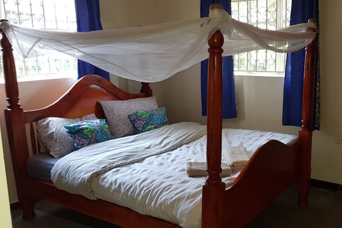 Decoración personalizada, muebles diferentes y escritorio