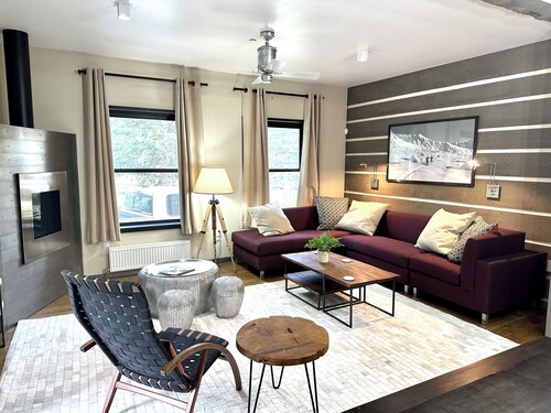 Ski-in ski-out Modern Chalet in Kachina Basin... w/ Steam Showers!