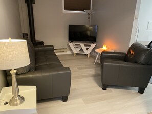 Smart TV, fireplace - A Best Choice<br>Quiet and private (Timmins)