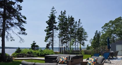 Welcome to beautiful Yellow Tent Cottage, PEI - your ocean-side vacation home!!!