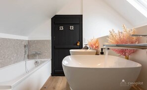 Villa, 5 Bedrooms, Smoking, Patio | Bathroom - Cottage 10 People in Spa in the Unesco Heritage (Spa)