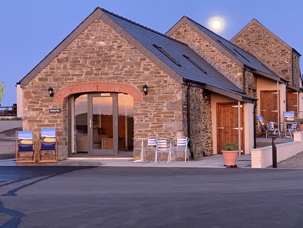 Exterior detail - "Ramsey" Sea View Cottage - Dog Friendly (Haverfordwest)