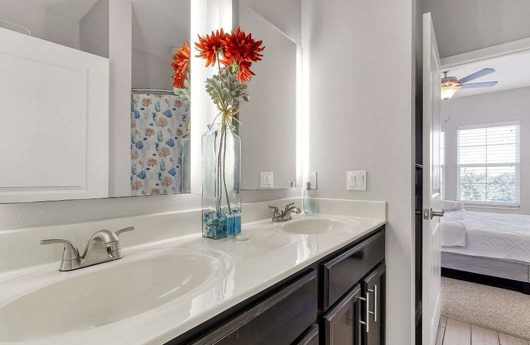 Cozy Kingdom Retreat 