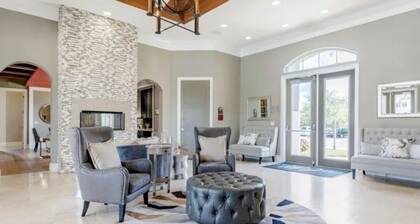 Cozy Kingdom Retreat