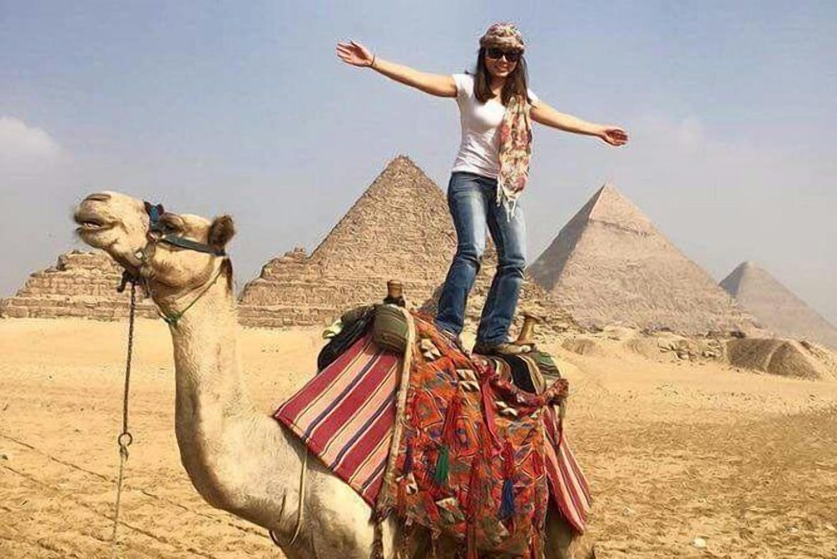 Photo - Luxury Middle East Pyramids view