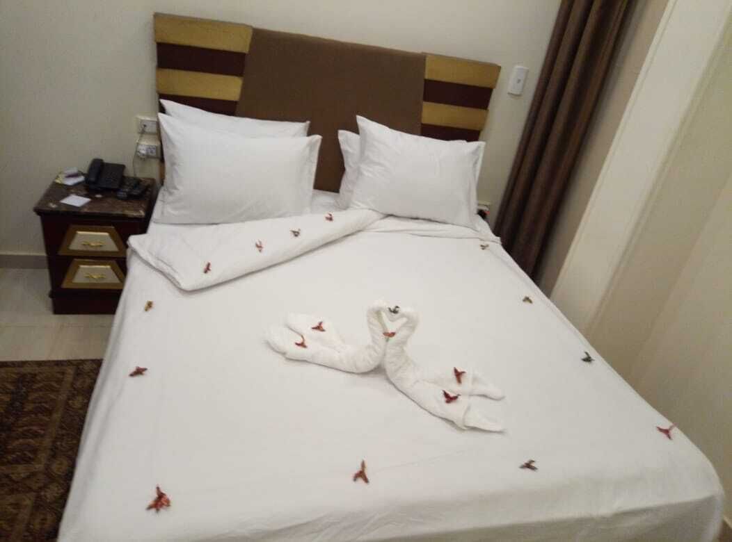 Photo - Luxury Middle East Pyramids view