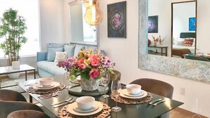 Apartment | Living area | 50-inch Smart TV with satellite channels, TV - Polanco Luxury and Style (Mexico City)