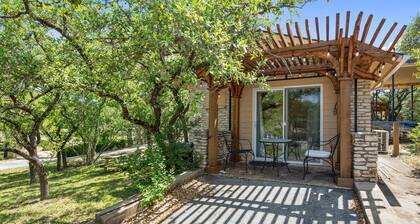 Lake Travis Studio near Volente