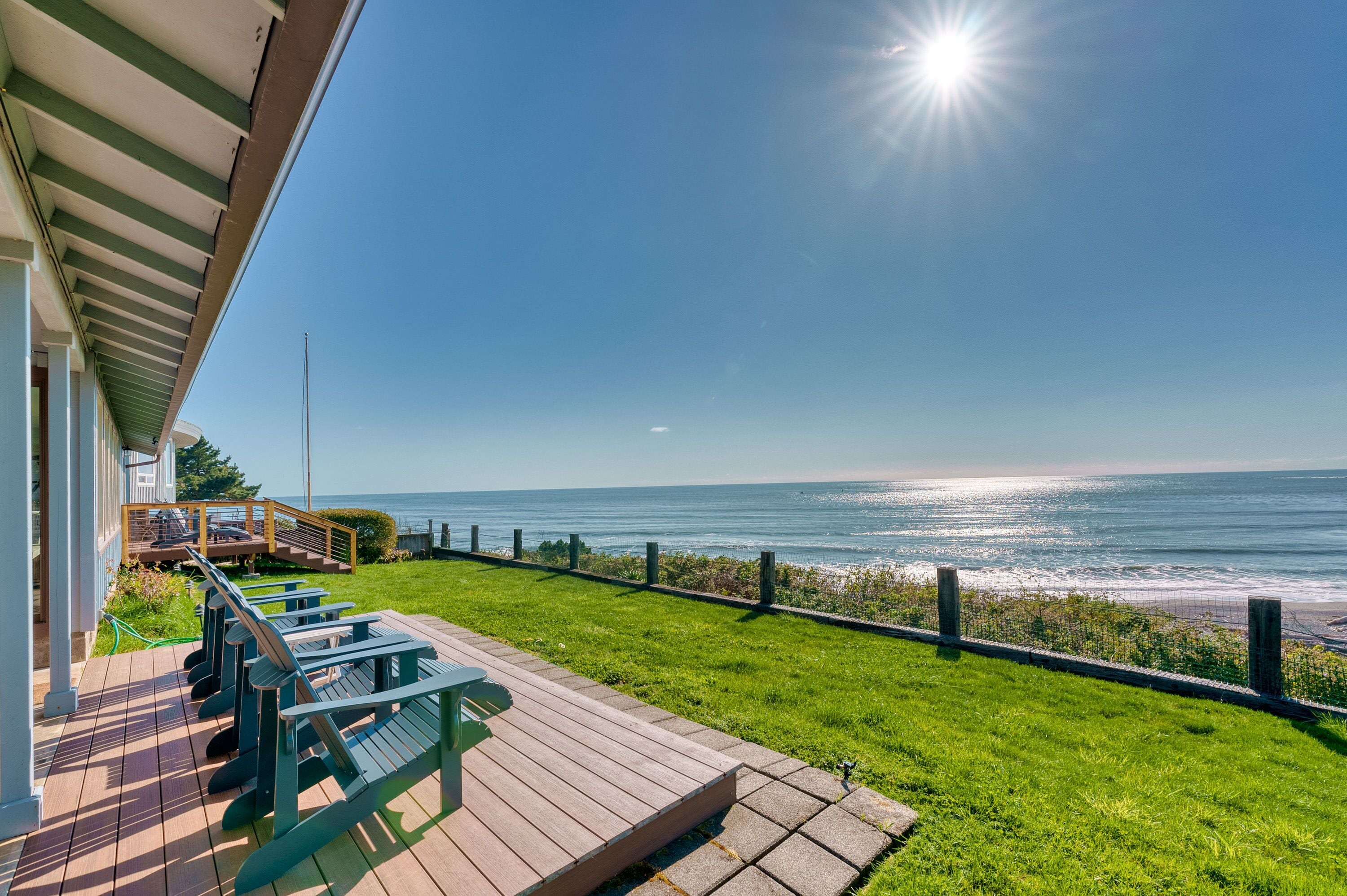 NEW LISTING Oceanfront 3 bedroom /  3 bath home overlooking the Brookings Harbor