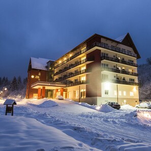 Front of property - TTS Spa & Wellness (Covasna)