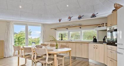 Awesome home in Frederikshavn with WiFi