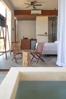 Elite Room | In-room safe, iron/ironing board, free WiFi, bed sheets