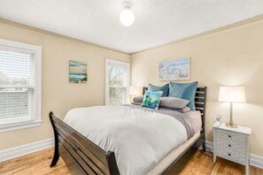 2 bedrooms, desk, iron/ironing board, travel crib