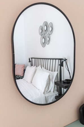 1 bedroom, in-room safe, iron/ironing board, free WiFi