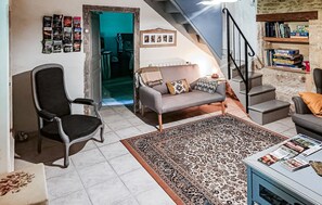 Interior - 2 bedroom awesome home in Saint Leon sur Vezere (Saint Leon sur Vezere)