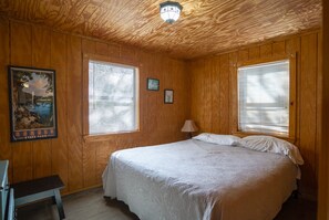 4 makuuhuonetta, Wi-Fi, vuodevaatteet