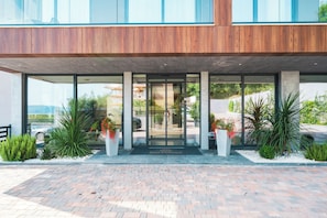 Property entrance - Royal Blue Resort & Residence (Kotor)
