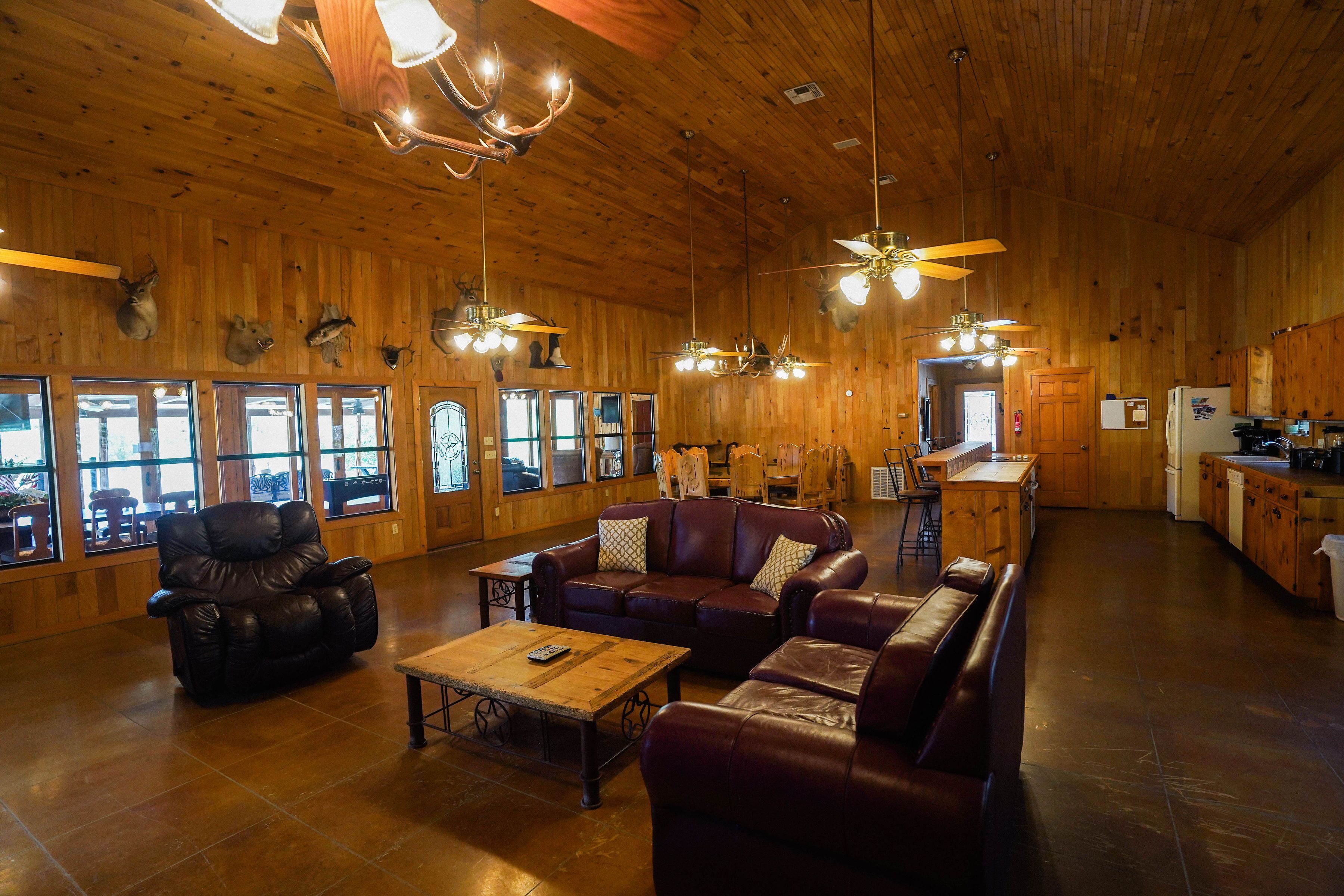 Secluded home with Pool and Hot Tub