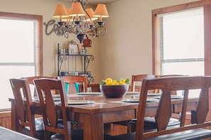 Dining - Spacious Vacation Home with Great Outdoor Amenities (Concan)