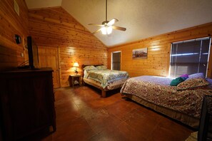 4 bedrooms, WiFi, bed sheets