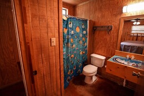 Toilet paper - Riverfront cabin with access to shared pool! (Concan)