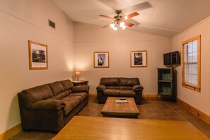 TV - Frio Country Resort - Within walking distance to the Frio River! (Concan)
