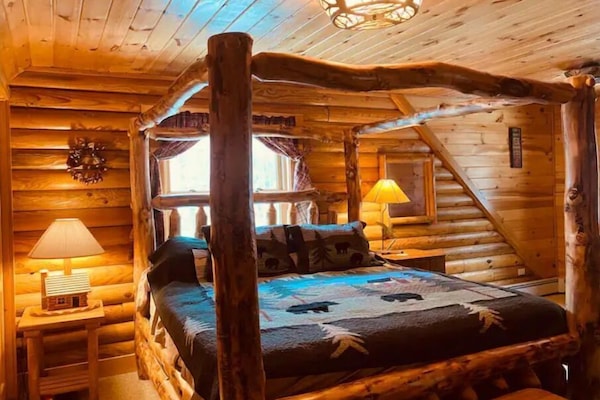 4 chambres, bureau, Wi-Fi gratuit, draps fournis