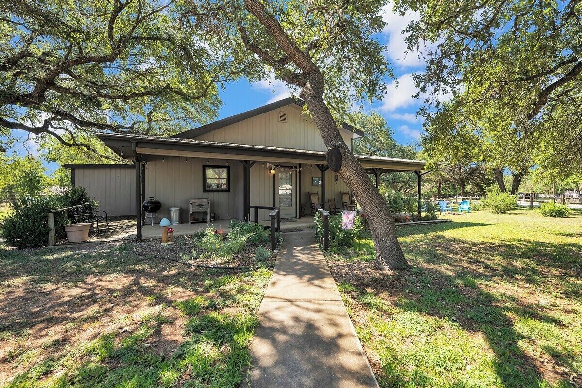 Hill Country Retreat - Easy River Access