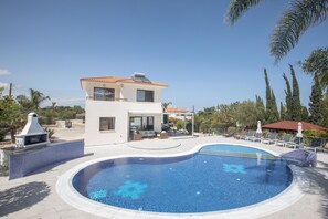 Villa, 4 Bedrooms, Private Pool, Garden View | Pool