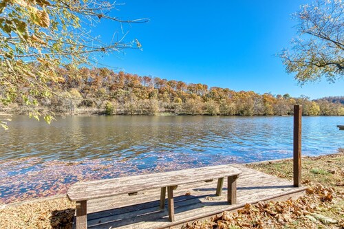 New River 3BR - Fishing, Kayaking, Hot tub, VT Game Weekends