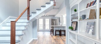 4BR Lodge on Wolf Creek – Fishing, Hiking, New River Fun & Hokie Weekends