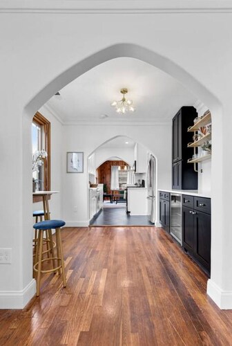 Centrally Located Arlington Bungalow