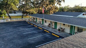 Property grounds - Cozy Queen Studio Stay: Heart of Safety Harbor (Safey Harbor)