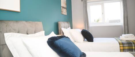 House | 3 bedrooms, iron/ironing board, free WiFi, bed sheets