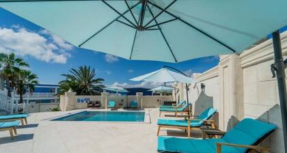 Le Bleu BNB Deluxe two bedroom suite