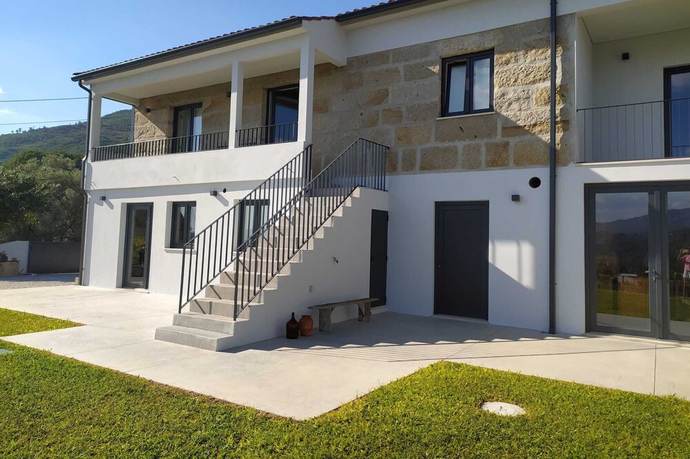 Crasto's House