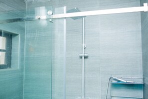 Bathroom - Peace De Luxe Limited (Loburo)