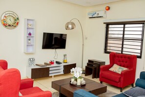 Luxury Duplex | Living area