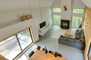 Smart TV, fireplace, video games, table football - Chalet Haut-Bois | Hiking, Skiing & Spa (Morin-Heights)