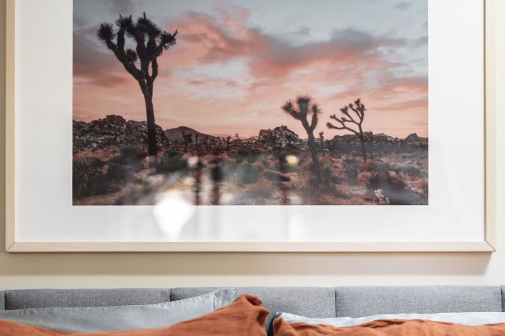 Chic Cactus Cottage w/ Hot Tub & Bikes by Downtown