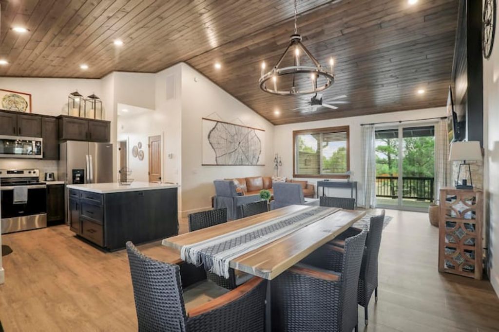 Charming White Mountains Retreat in Show Low, AZ