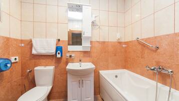 Dusche, Haartrockner, HandtĂŒcher, Seife