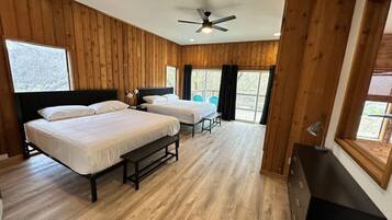 6 habitaciones, tabla de planchar con plancha y wifi gratis