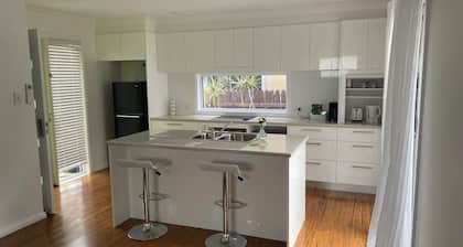 Wamberal/Terrigal Beach is a 10-15 min walk or 4 minute drive away.*NEW fast nbn