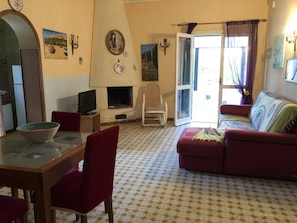 Villa, 3 Bedrooms, Smoking, Patio | Living area