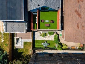 Exterior - An affordable and modern, pet friendly 1 Bedroom apartment close to the beach (Toronto)