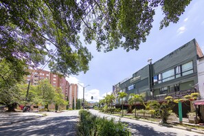 Mặt tiền nơi lưu trú