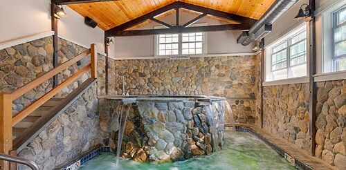 Picturesque Resort Near Loon Mt