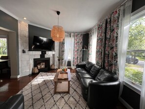 Smart TV, DVD player